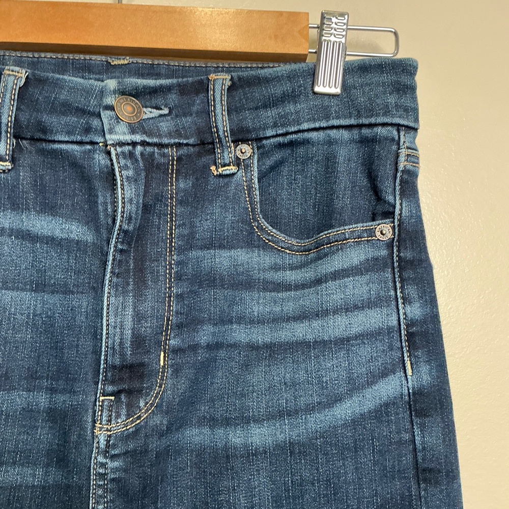 American Eagle Curvy Highest Rise Flare Jeans Women's 8 Dark Wash Denim - Picture 3 of 9